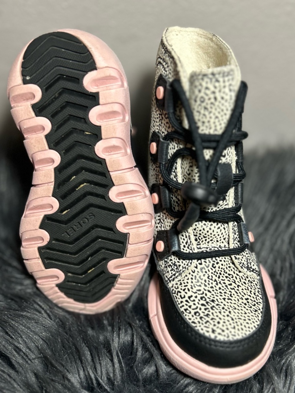Sorel Kid's Girl Explorer Lace Waterproof Boots Chalk/Black Pink and Black Sz8 - Picture 7 of 8